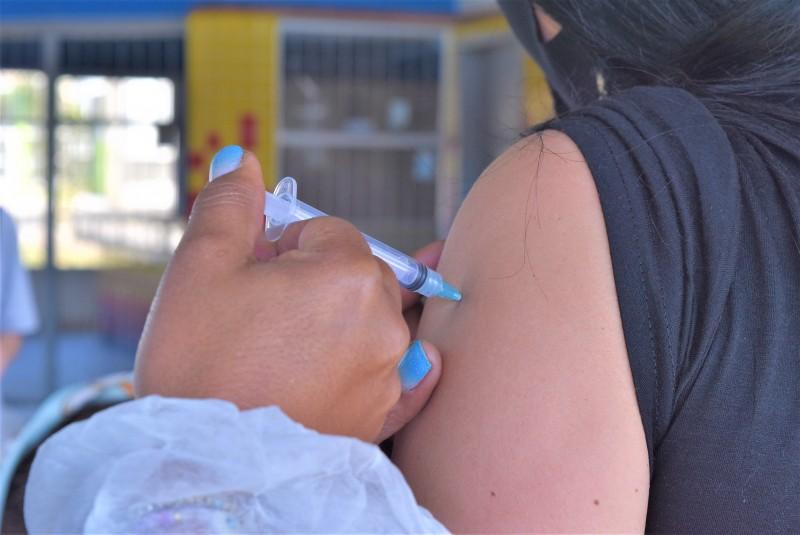 Siderópolis vacina pessoas acima de 30 anos nesta quinta-feira