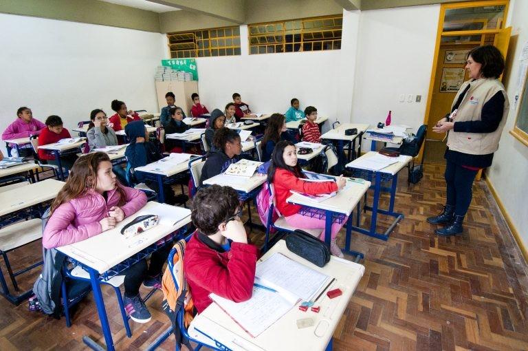Financiamento da educação básica é tema de debate nesta quarta 