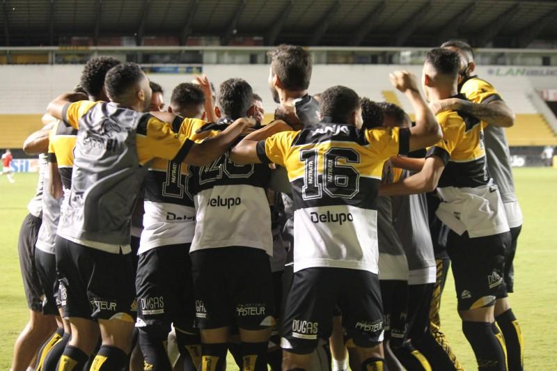 Nos pênaltis, Criciúma vence e avança para a terceira fase da Copa do Brasil