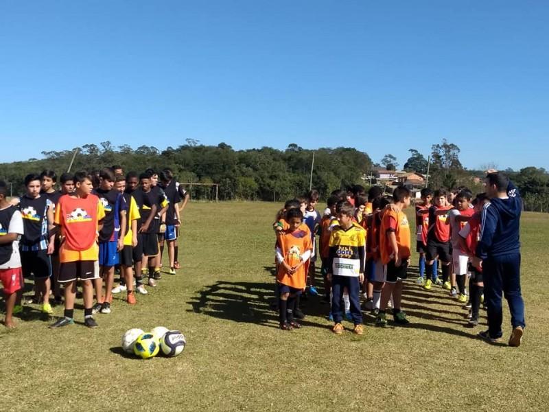 Instituto Show de Bola realiza pedágio em Criciúma neste sábado 