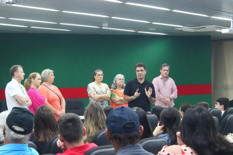 Salvaro acata pedido de moradores e comunica desistência da proposta de fechar a escola Augusto Pavei