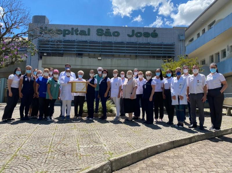 Hospital São José recebe reconhecimento de excelência no atendimento em saúde