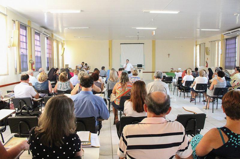 Paróquias se reúnem para aprofundar tema da Campanha da Fraternidade 2019
