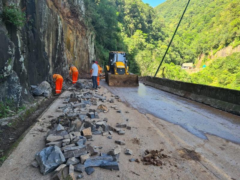 Serra do Rio do Rastro será liberada na tarde desta segunda-feira  