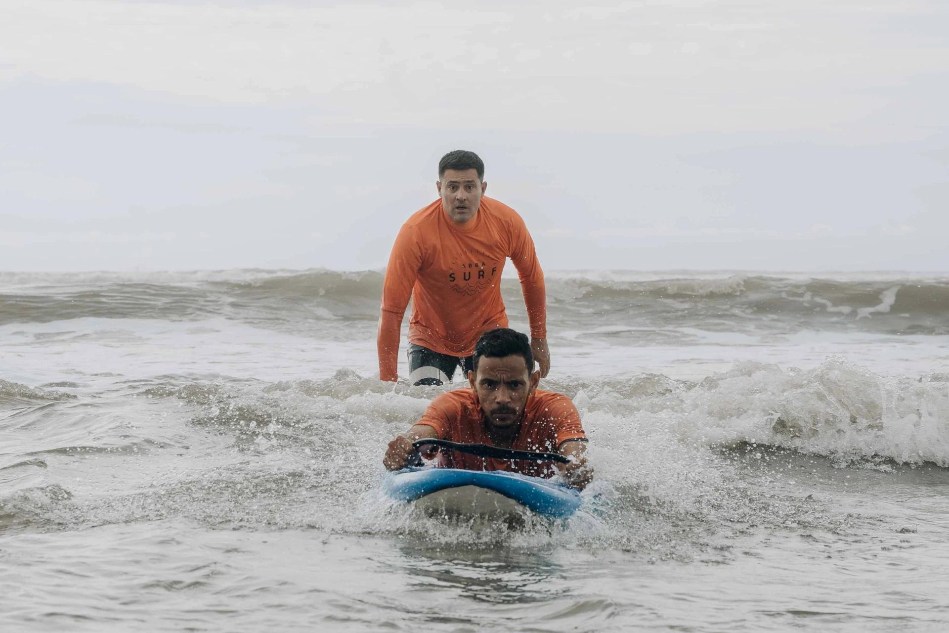Surf como ferramenta formativa mobiliza jovens em Balneário Rincão neste sábado