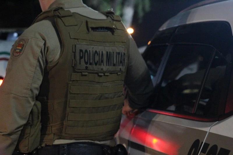 Jovem apresenta comprovante falso em loja e leva produto sem pagar em Criciúma