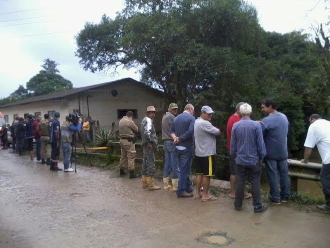 Encontrado o corpo de motorista que caiu no rio Jordão