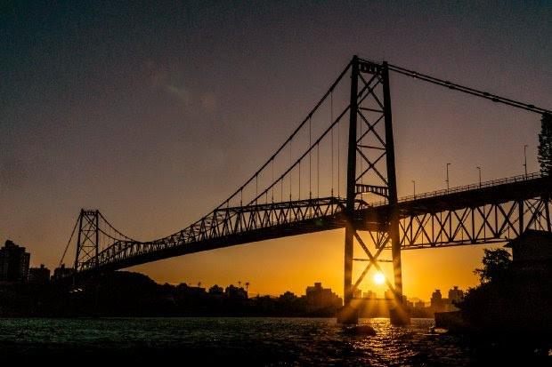Definida empresa que ficará responsável pela exploração da área insular da Ponte Hercílio Luz     