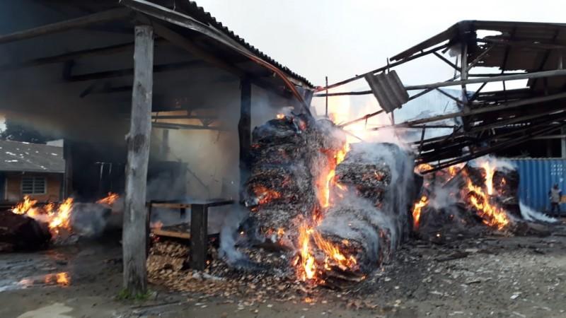 Empresa é atingida por incêndio em Urussanga