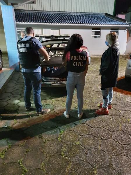 Dois são presos preventivamente suspeitos de roubo a loja