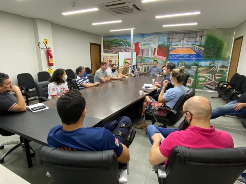 Ação conjunta visa intensificar a vigilância de pontos com iluminação natalina em Criciúma