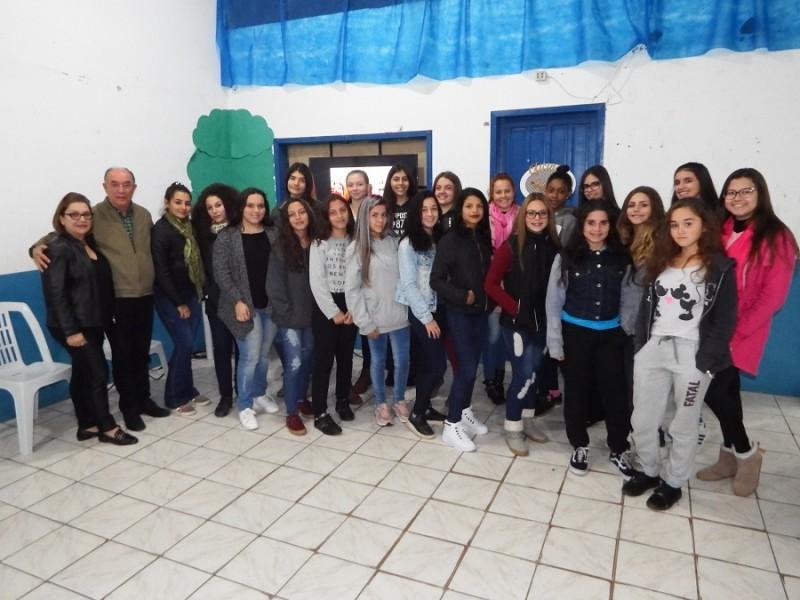 Inicia o planejamento do Baile de Debutantes Sonho de Menina