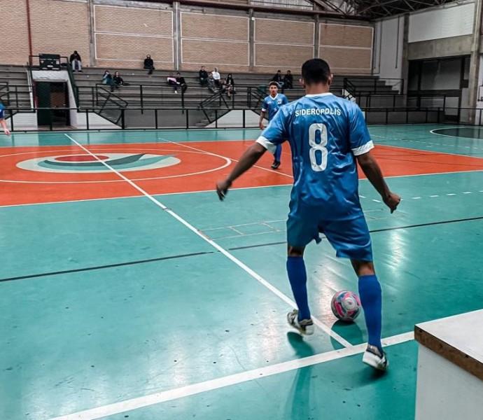 Siderópolis enfrenta Içara na estreia do Regional de Futsal da LUD