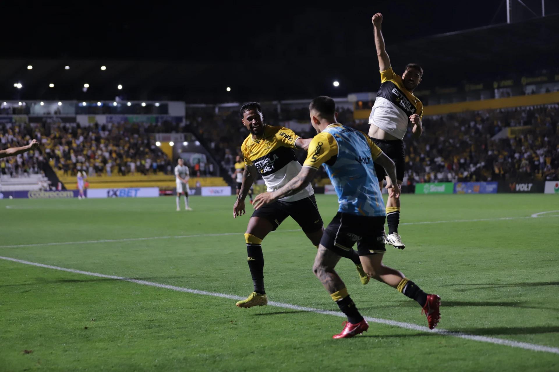 Rodada da Série B fecha nesta terça-feira com três concorrentes ao acesso em campo