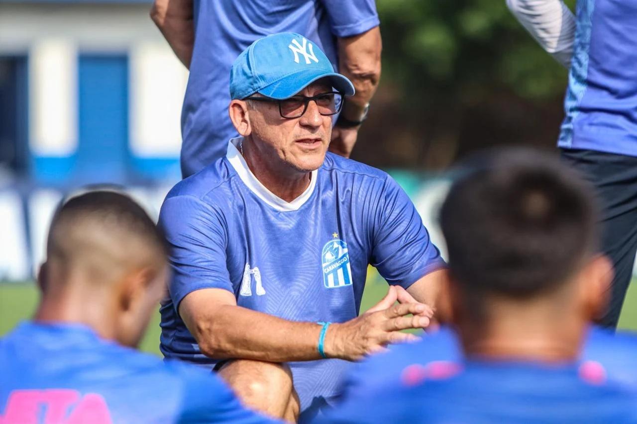 Cruz lamenta rebaixamento e reconhece entrega dos jogadores: “Orgulhoso da minha equipe"