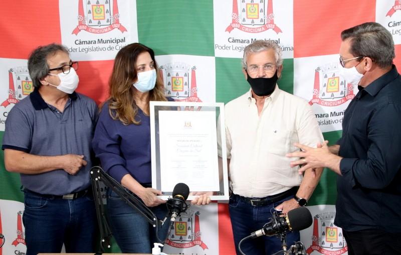 Sociedade Cruzeiro do Sul recebe Moção de Aplauso e participa do Papo no Legislativo