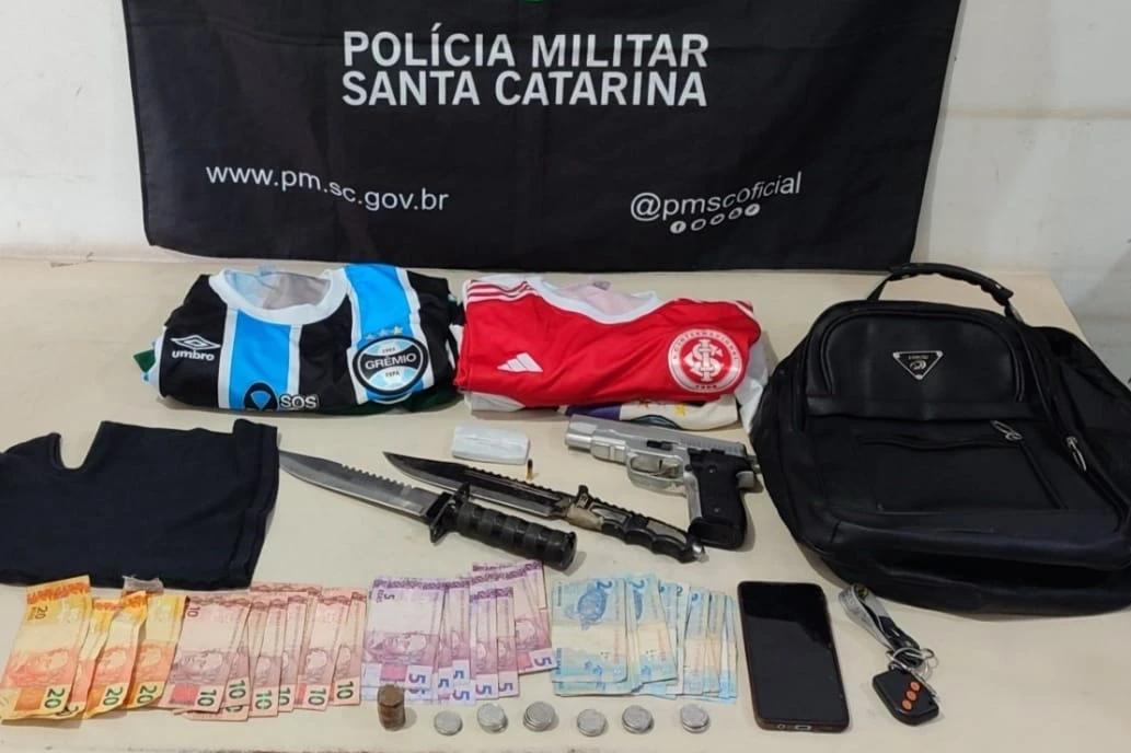 Dupla é presa após assalto a mercado em Araranguá