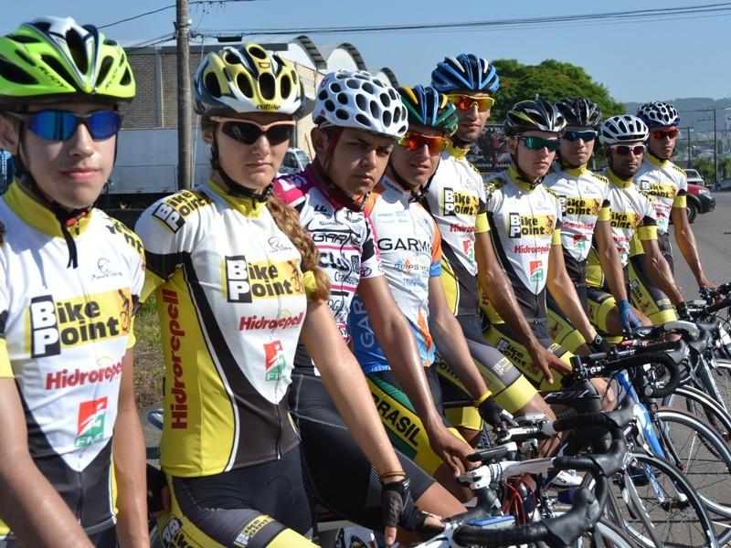 Ciclistas de Criciúma disputam prova no Uruguai