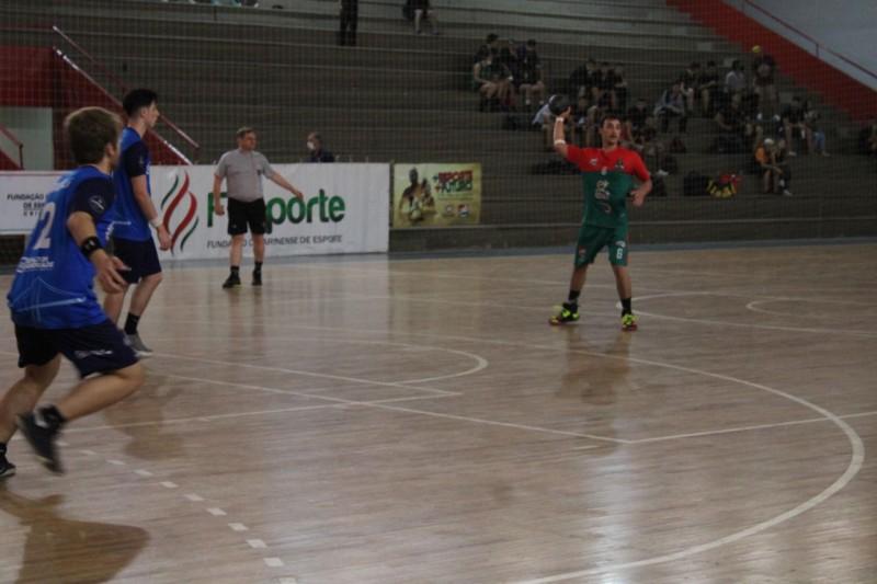 Com vitória, handebol masculino de Criciúma estreia nos Joguinhos Abertos