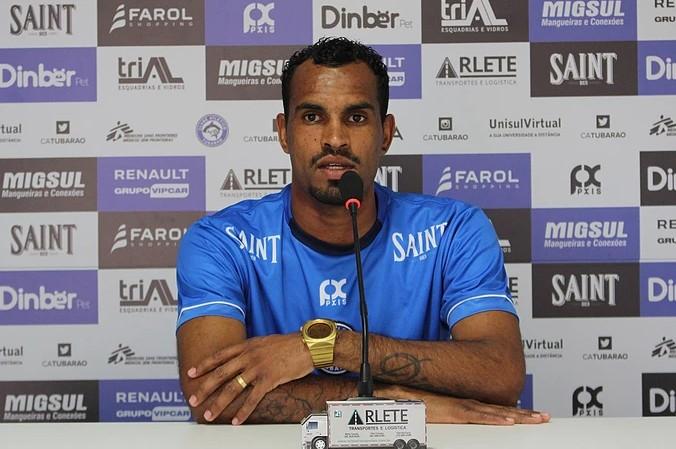 Grafite afirma que Tubarão está focado na Copa Santa Catarina