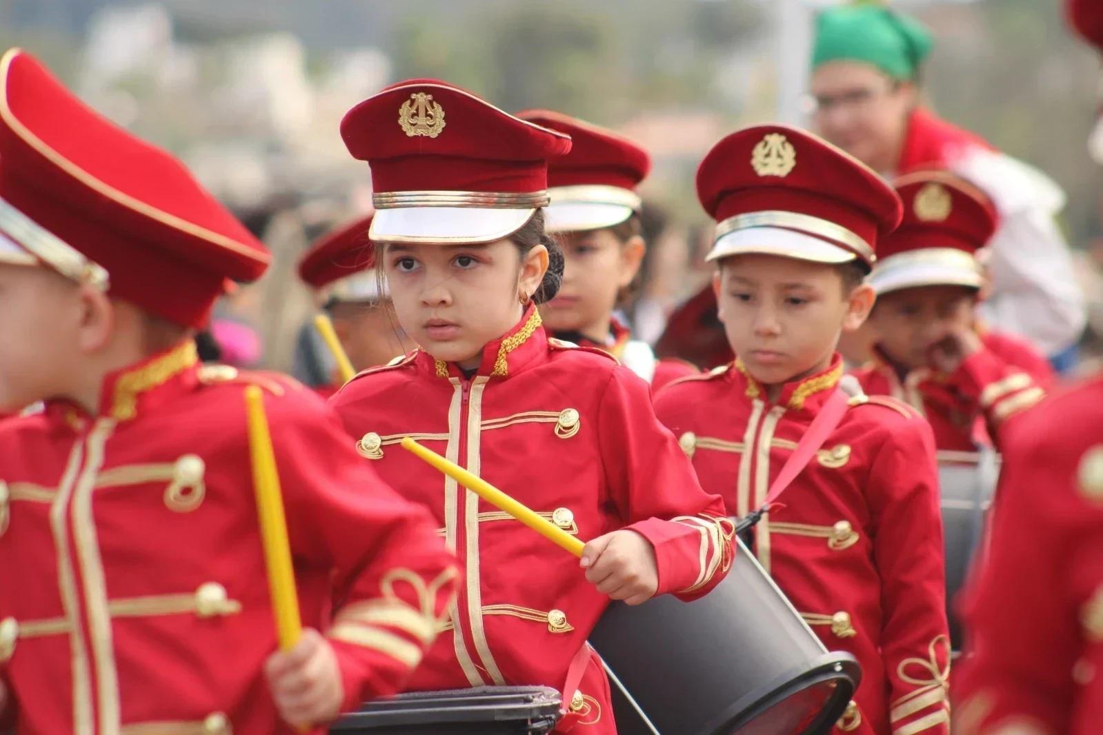 Criciúma: desfile cívico-militar terá participação de 80 entidades e tema voltado à educação