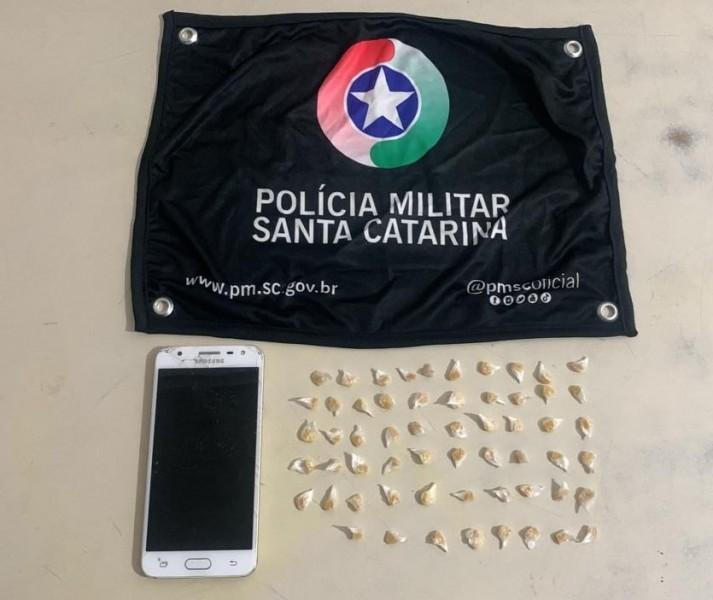 Com quase 60 pedras de crack, homem é preso em Santa Rosa do Sul