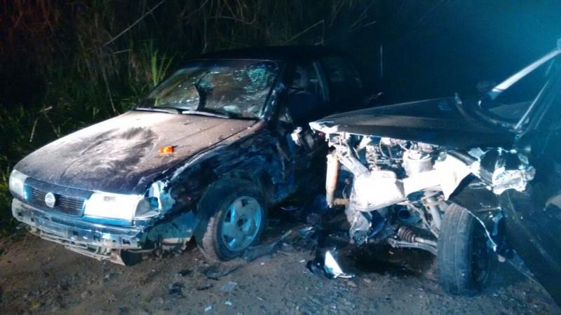 Colisão entre veículos deixa dois feridos em Sombrio