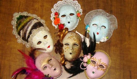  Artesãs iniciam montagem das máscaras em Nova Veneza