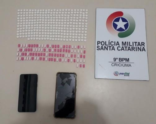 Após denúncia, Polícia Militar apreende quase 400 comprimidos de ecstasy em Criciúma 