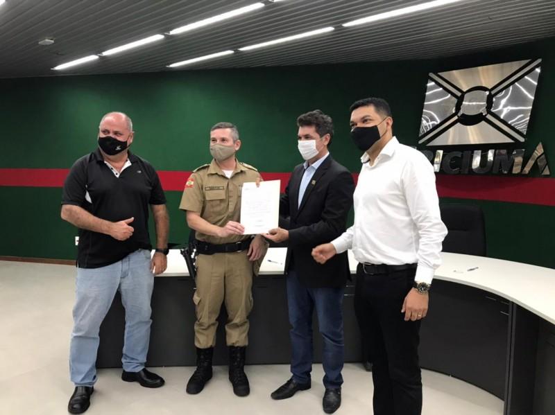 Criciúma doa terreno para instalação da Cavalaria da Polícia Militar 