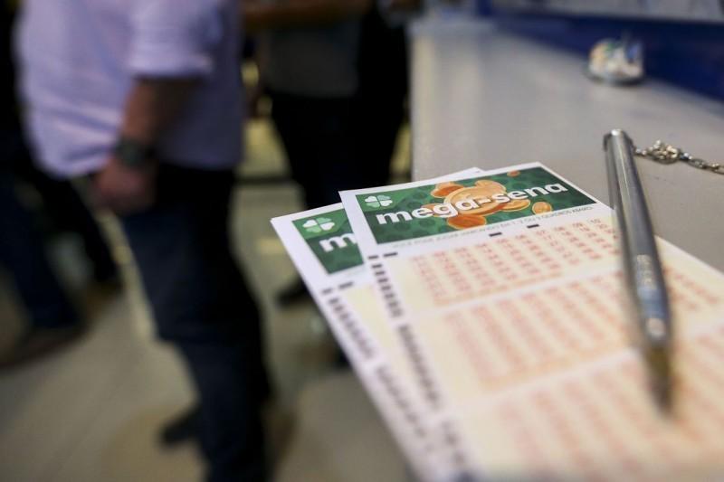 Mega-Sena promete pagar R$ 120 milhões nesta quarta-feira 