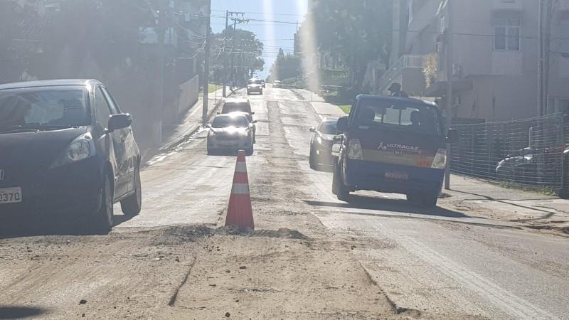 Prefeitura solicita paralisação dos serviços da Casan no Centro de Criciúma