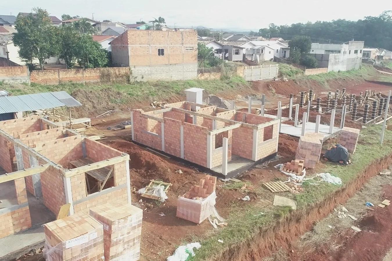 Loteamento social de Cocal do Sul começa a ganhar forma com novas casas