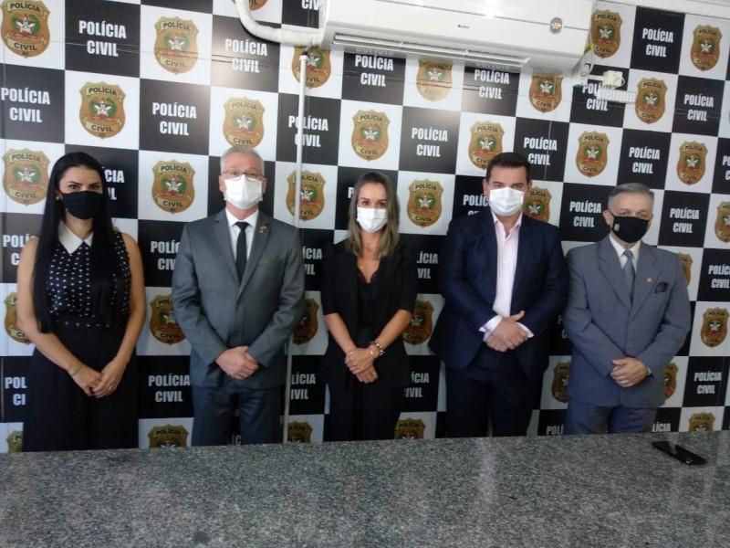 Delegada Carolini de Bona Portão assume Delegacia Regional de Tubarão 