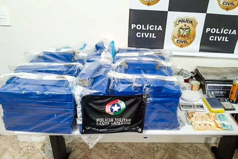 Operação resulta em três prisões e apreende grande quantidade de drogas no Sul de SC