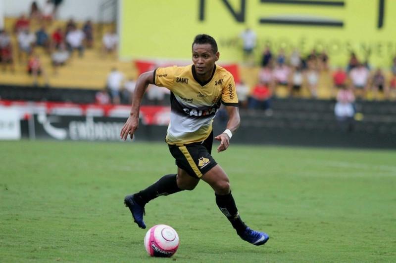 Agora na Ponte Preta, Alex Maranhão reencontra Criciúma 
