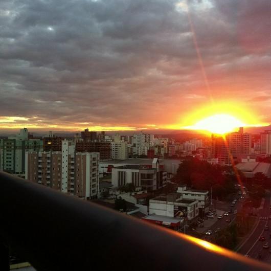 Beleza pura: Criciumenses são presenteados com este pôr-do-sol
