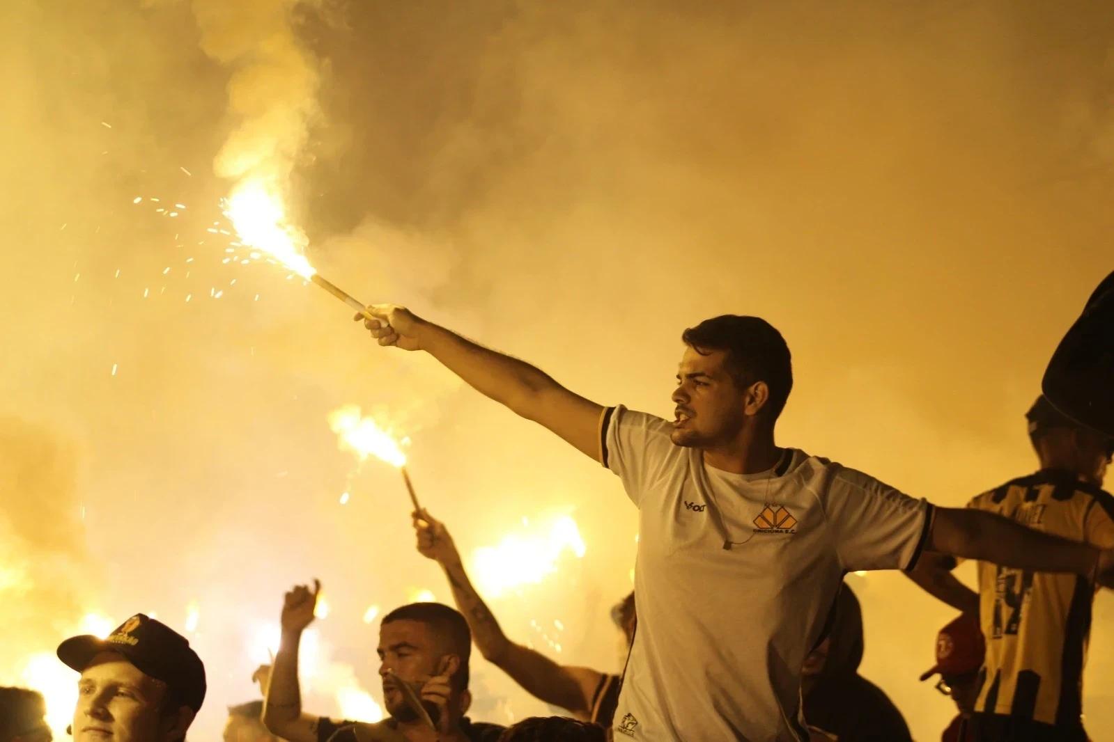 Ingressos estão à venda para 'decisão' entre Criciúma e Vitória