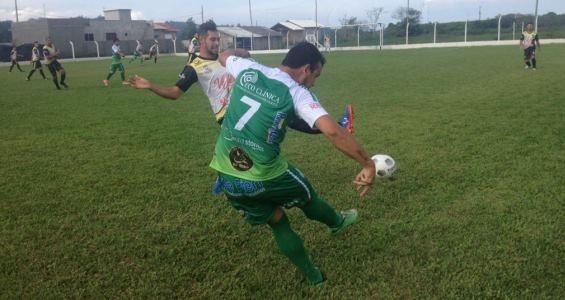 Água Verde entra com recurso e torneio é paralisado até a definição do caso
