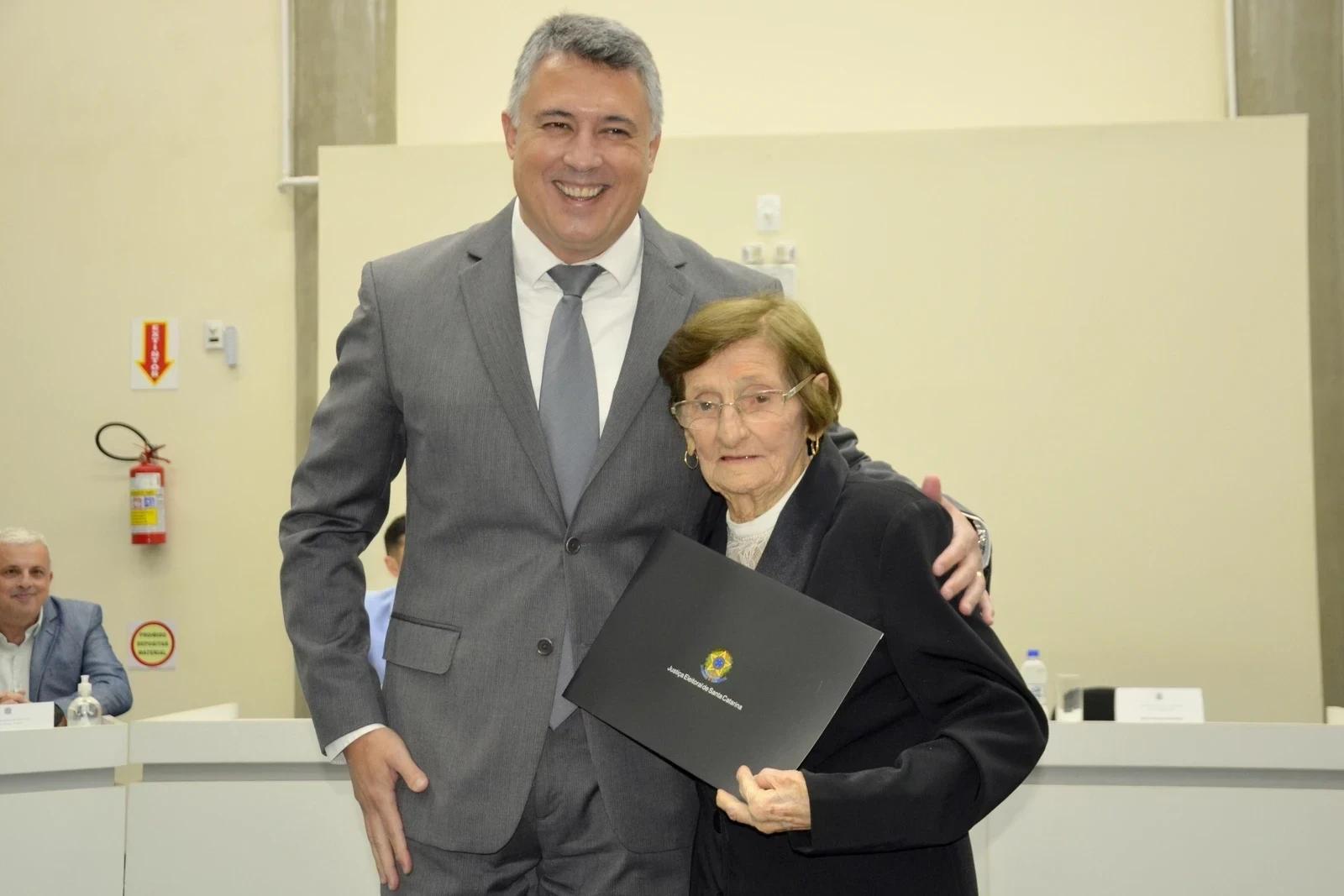 Siderópolis decreta luto oficial pelo falecimento de Zelphira Salviato Savaris