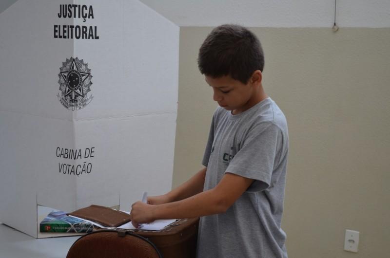 Câmara Mirim: Eleições nas escolas participantes ocorrem nesta semana