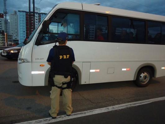 PRF pede atenção ao contratar ônibus de excursões