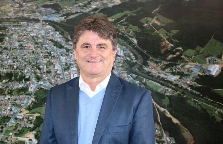 Prefeito de Orleans recebe alta médica e já está trabalhando na Prefeitura