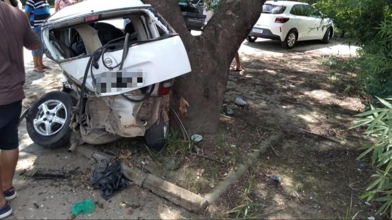 Homem é arremessado para fora do veículo durante colisão na SC-108 