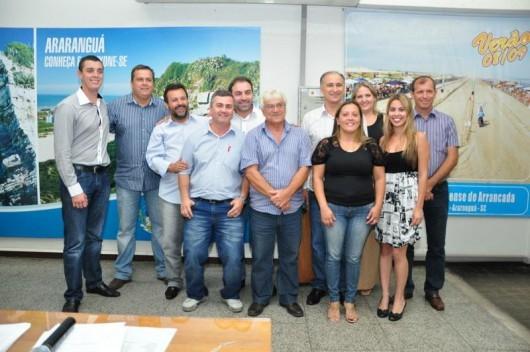  Ontem foi dia de empossar secretários e diretores, em Araranguá