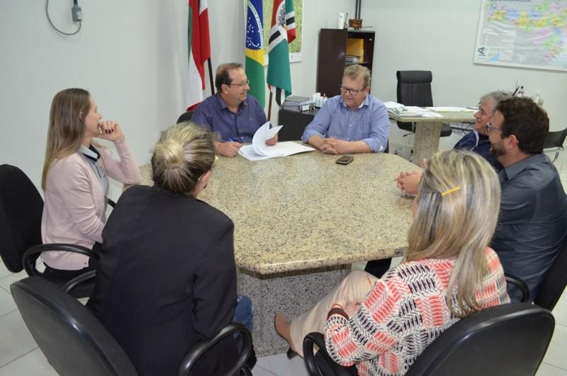 Siderópolis ganha piscina pública para tratamentos de saúde