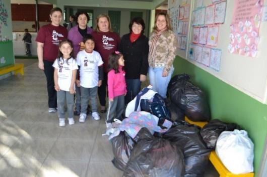 Escola Pequeno Príncipe arrecada mais de 600 peças de roupas