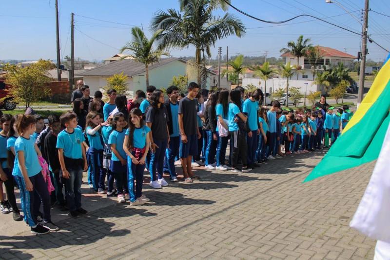 Escolas de Morro da Fumaça iniciam celebração da Semana da Pátria