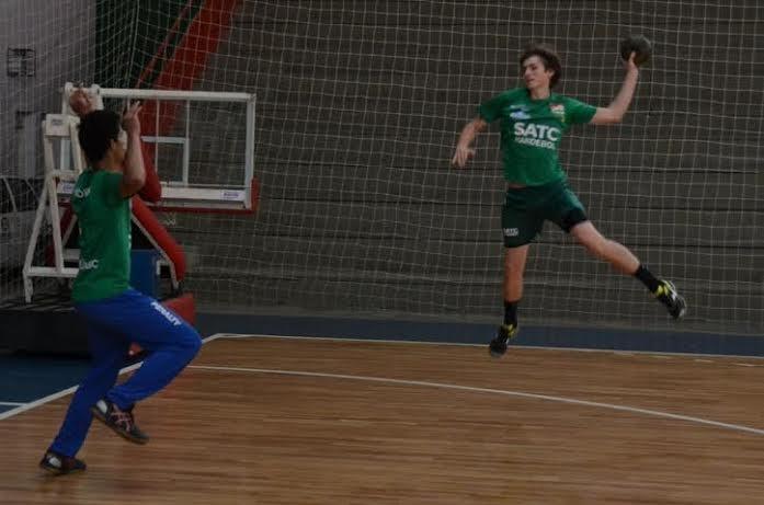 Atleta de Criciúma é convocado para Seleção Brasileira Juvenil de Handebol