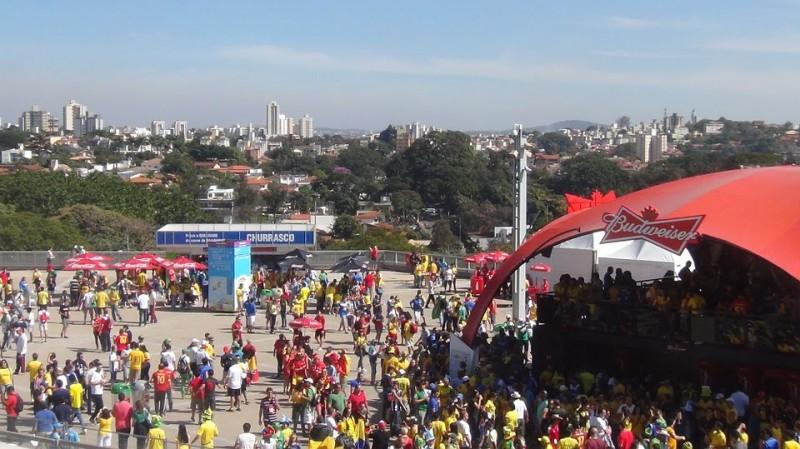 Como assistir com segurança os jogos da Copa do Mundo em ambientes públicos